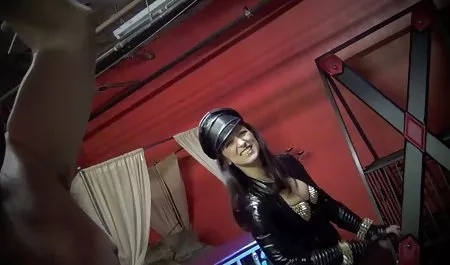 Verführerische Shemale kurze sex clips