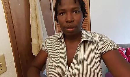 Junge Schönheit, die ihre Hände fingert sex clips amateur