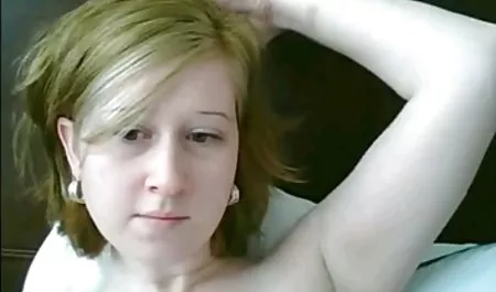 Tiefes Blasen von gefärbter Schlampe sexclips in hd
