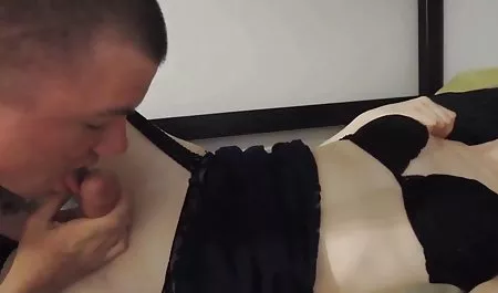 Trans forced sexclips fingert seinen Arsch