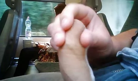 Schöne Blondine mit einem Spielzeug sexclips umsonst