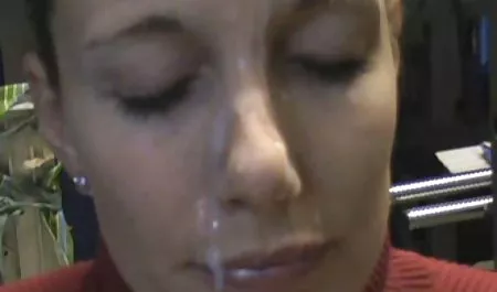 Dicke Titten bei kostenlose deutsche sexclips einer Frau