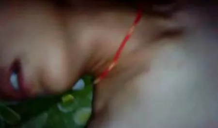 Ich mache einen Kehlen-Blowjob sexclips umsonst für den Kunden