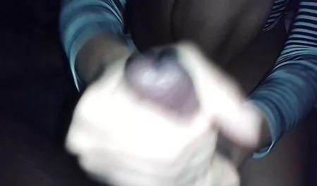 Diese Schlampe liebt amateure sex clips es, einen Schwanz zusammen zu lutschen