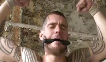 Mädchen nackt kostenfreie sexclips ausziehen Nahaufnahme