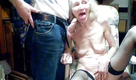 Großer Schwanz im Mund und sexclips amateur dann in der Fotze
